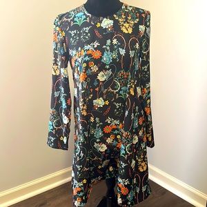 Zara Sz. Medium Flower Dress